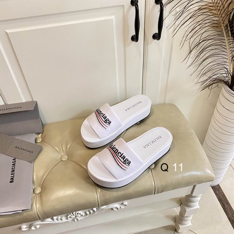 Balenciaga Thick soled rubber slippers White