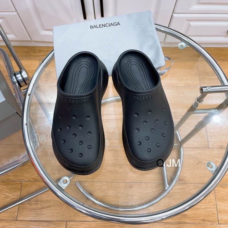 BALENCIAGA x Crocs Platform Rubber Mules Black