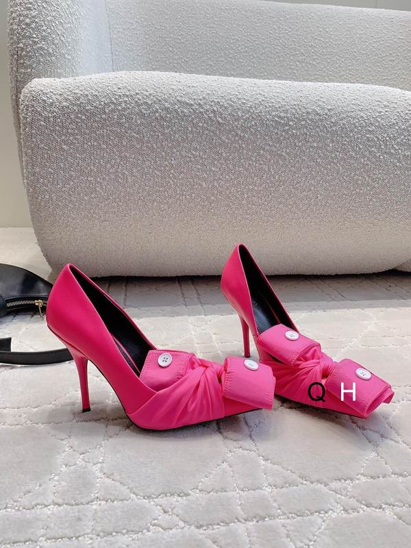 Balenciaga PUMPS KN.CHEMISE in Pink