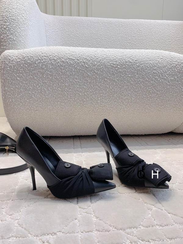 Balenciaga PUMPS KN.CHEMISE in Black