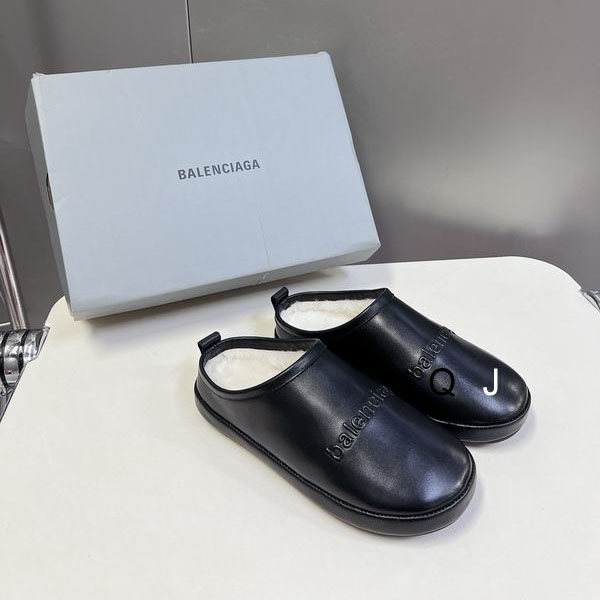 Balenciaga Home Mule Black