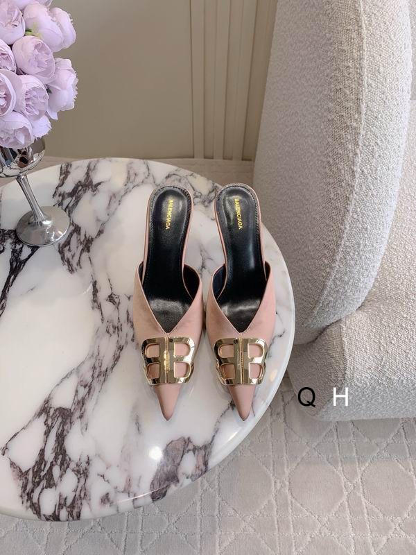 Balenciaga Monaco 50mm Pumps beige
