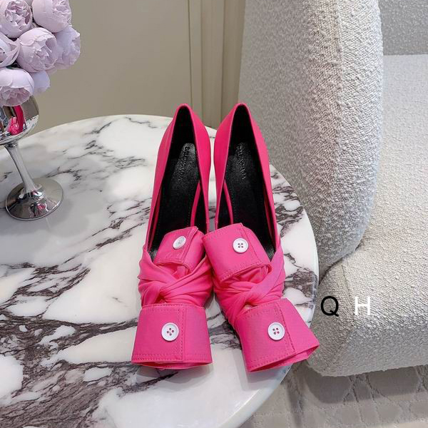 Balenciaga PUMPS KN.CHEMISE in Pink