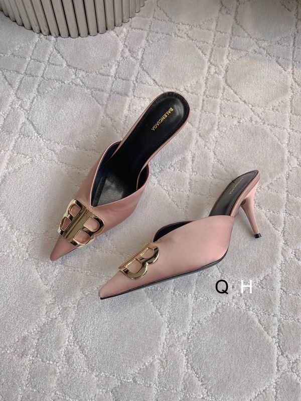 Balenciaga Monaco 50mm Pumps beige