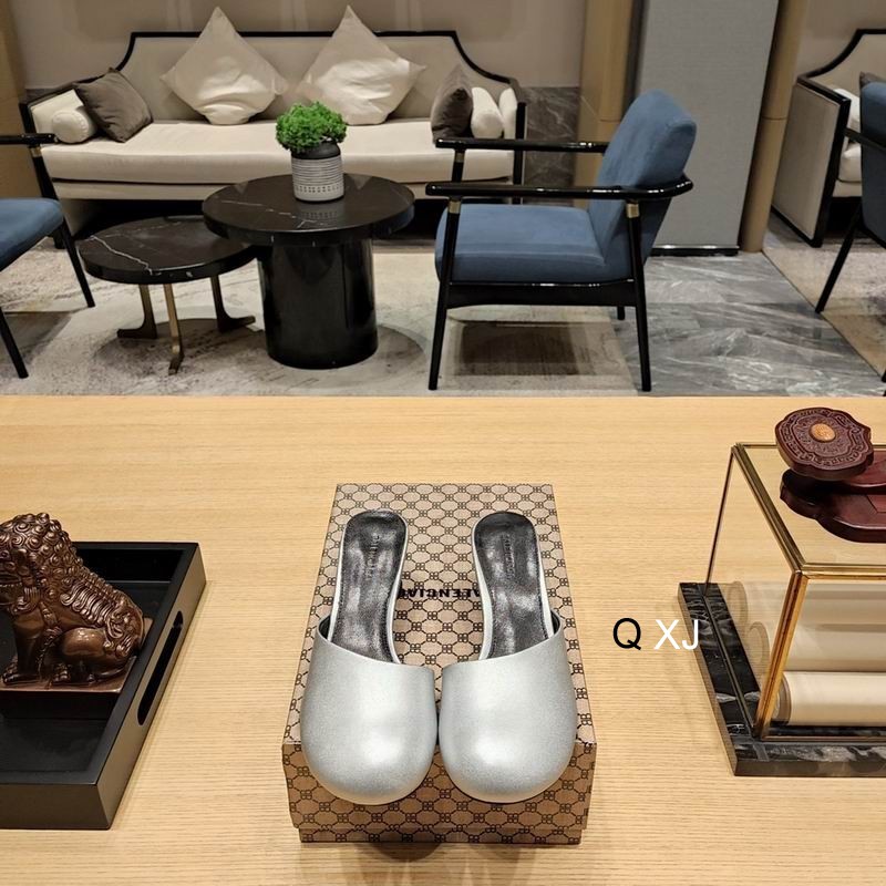 Balenciaga Lady Mule M50 In Gray