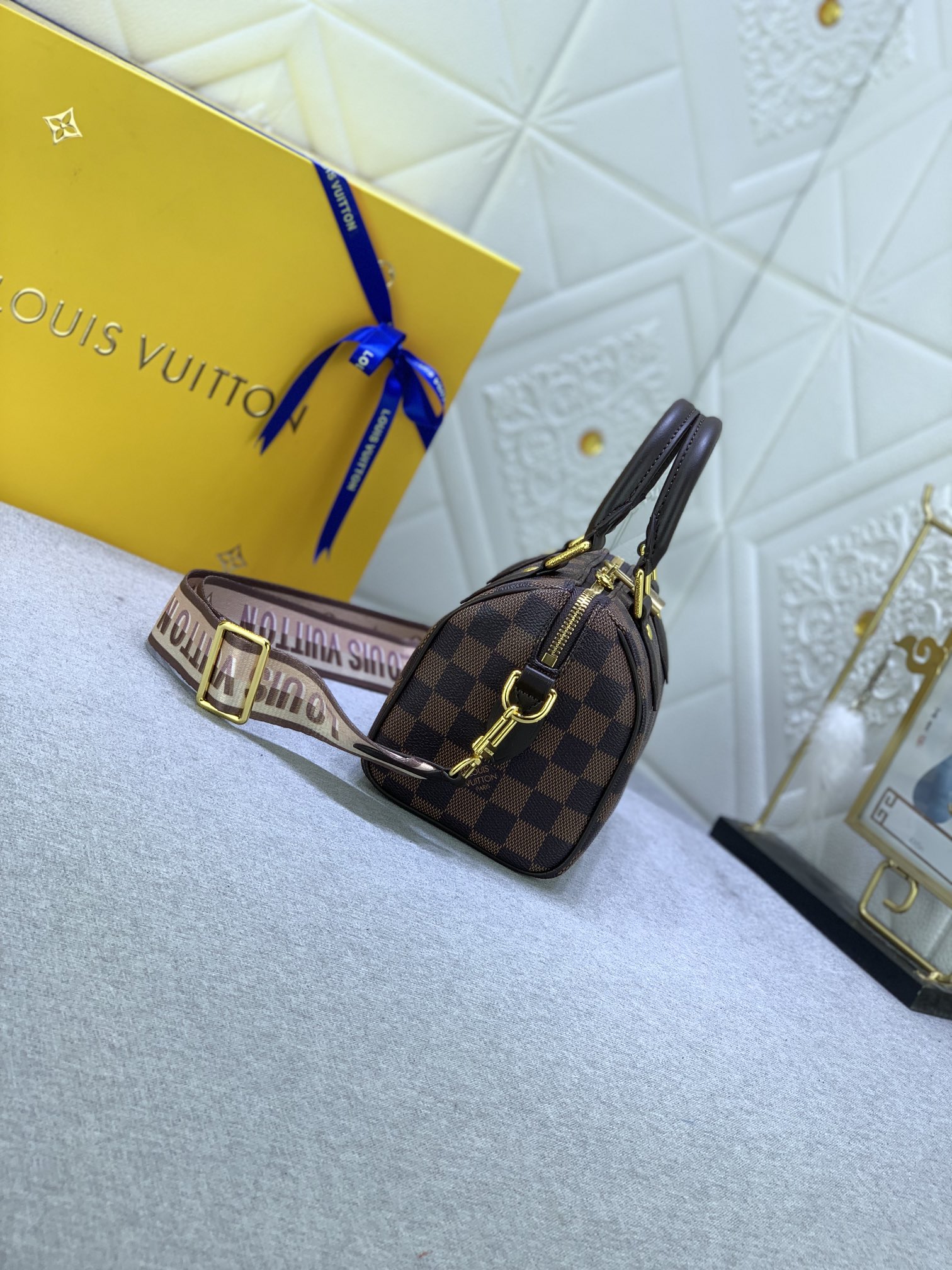 Louis Vuitton Speedy Bandoulière 20 M46222 (5) 20.5 x 13.5 x 12cm