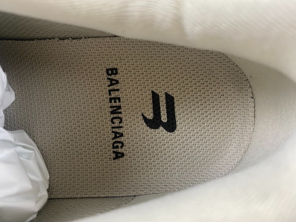 BALENCIAGA Defender Exaggerated-Sole Trainers Beige