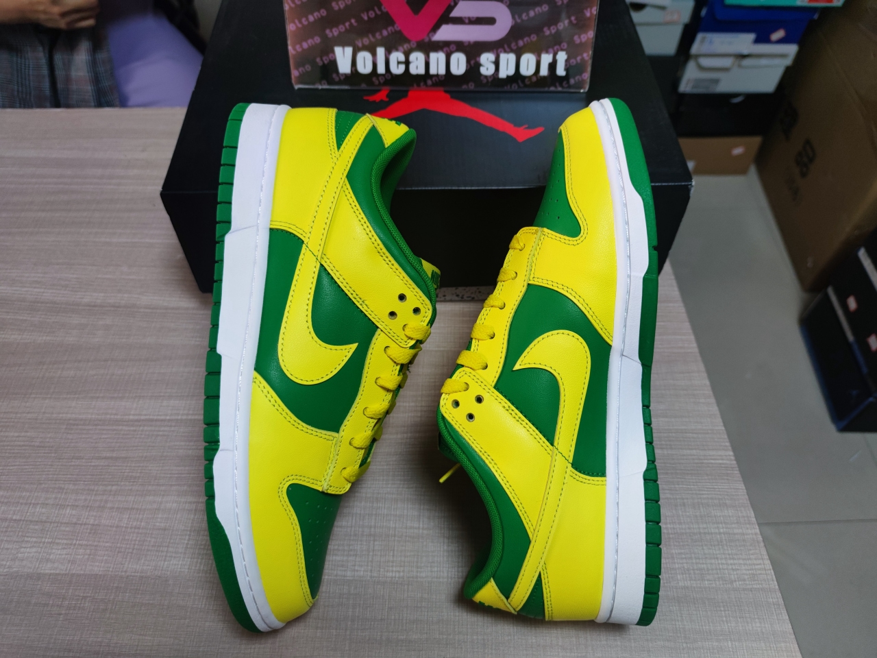 Dunk Low Retro Reverse Brazil DV0833-300