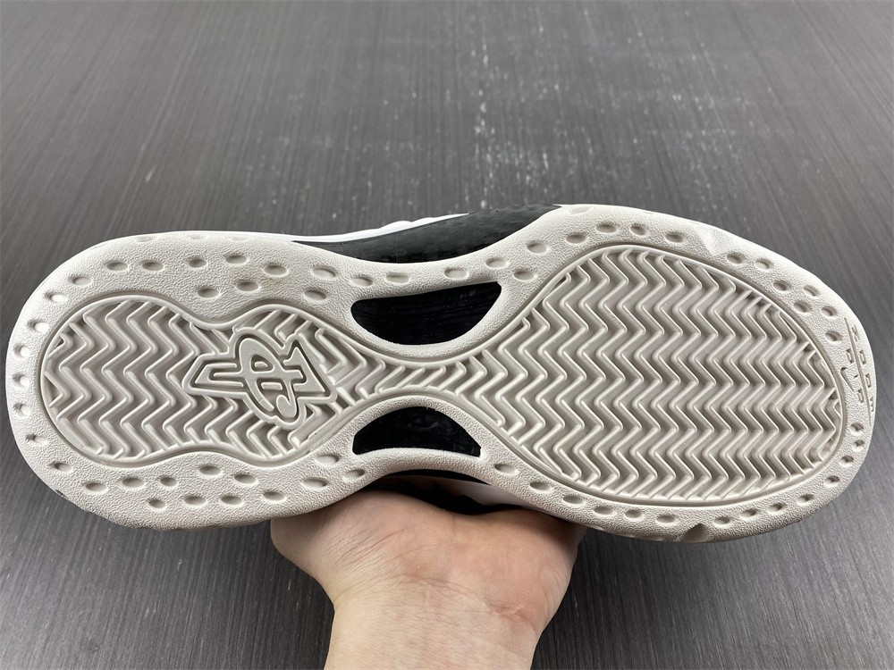 Nike Air Foamposite One Comme des Garcons Homme Plus White DJ7952-100 -001