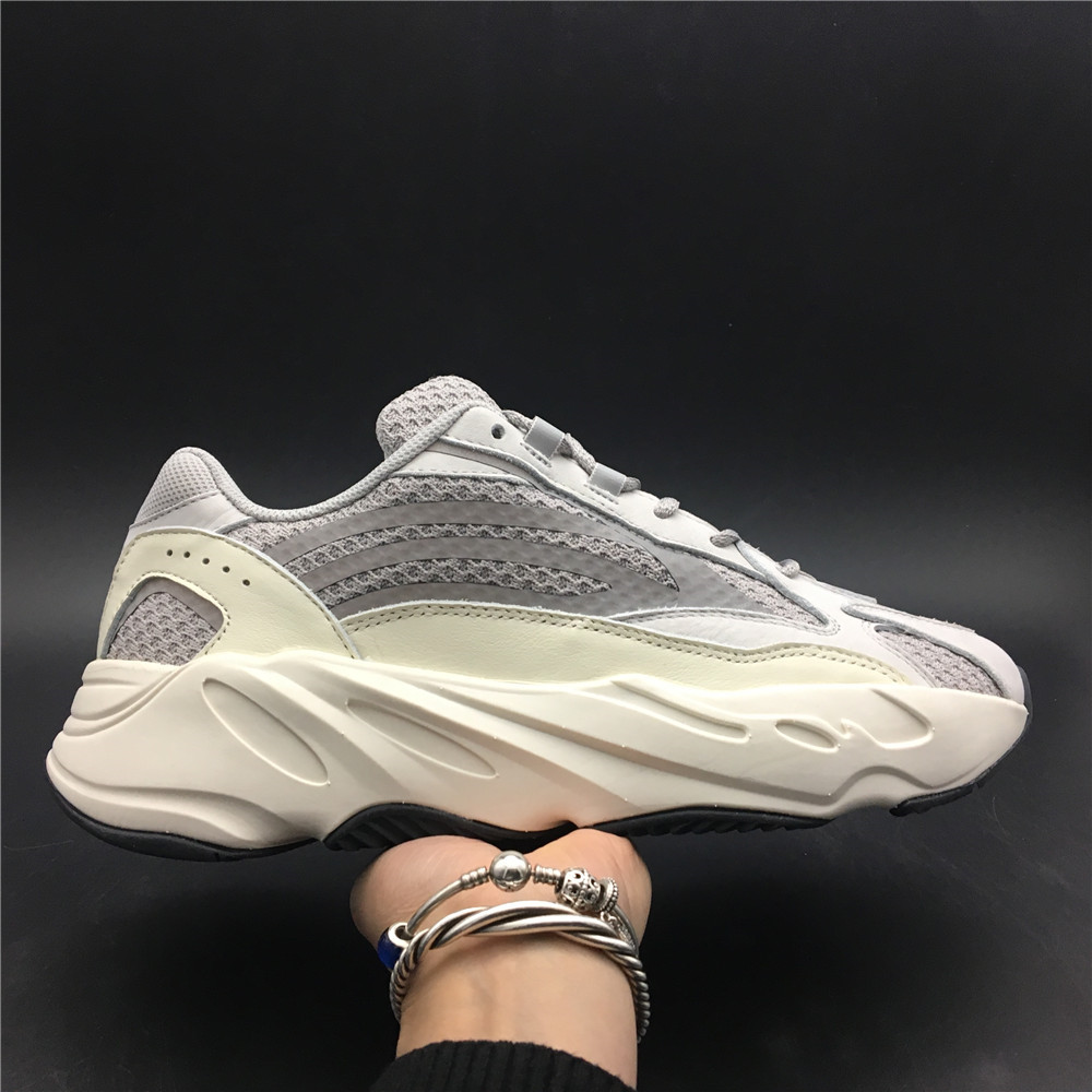 adidas Yeezy Boost 700 V2Static