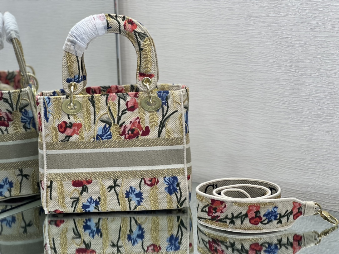 Dior LADY 9027(19) 24x20x11cm