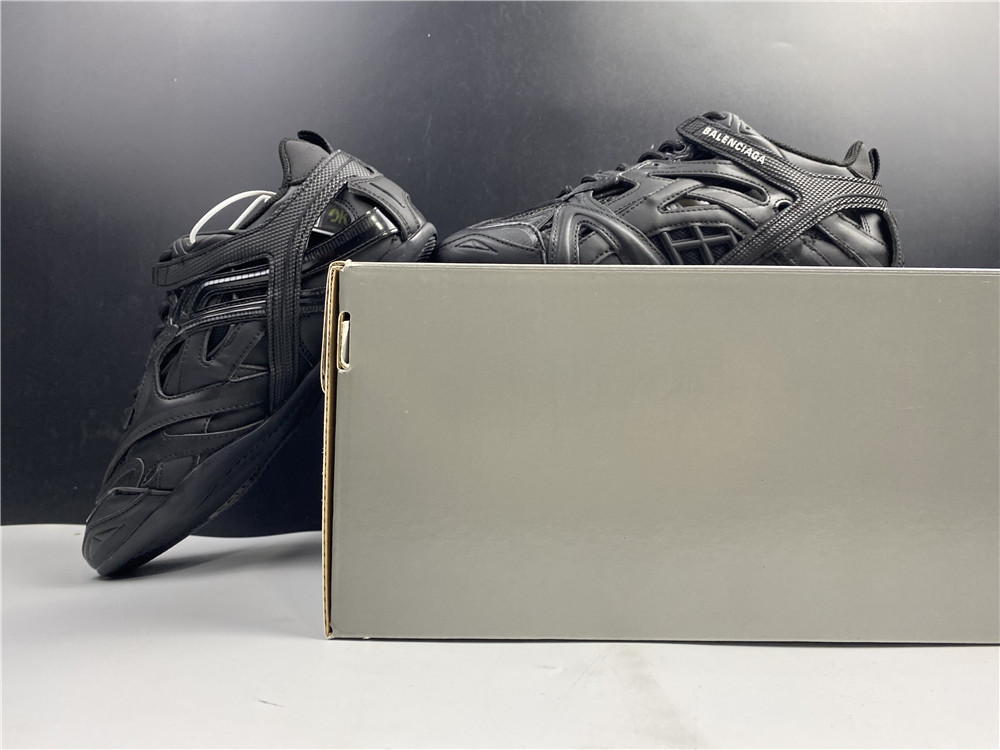 (WMNS) Balenciaga Drive Sneaker 'Triple Black' 624344W2FN11000