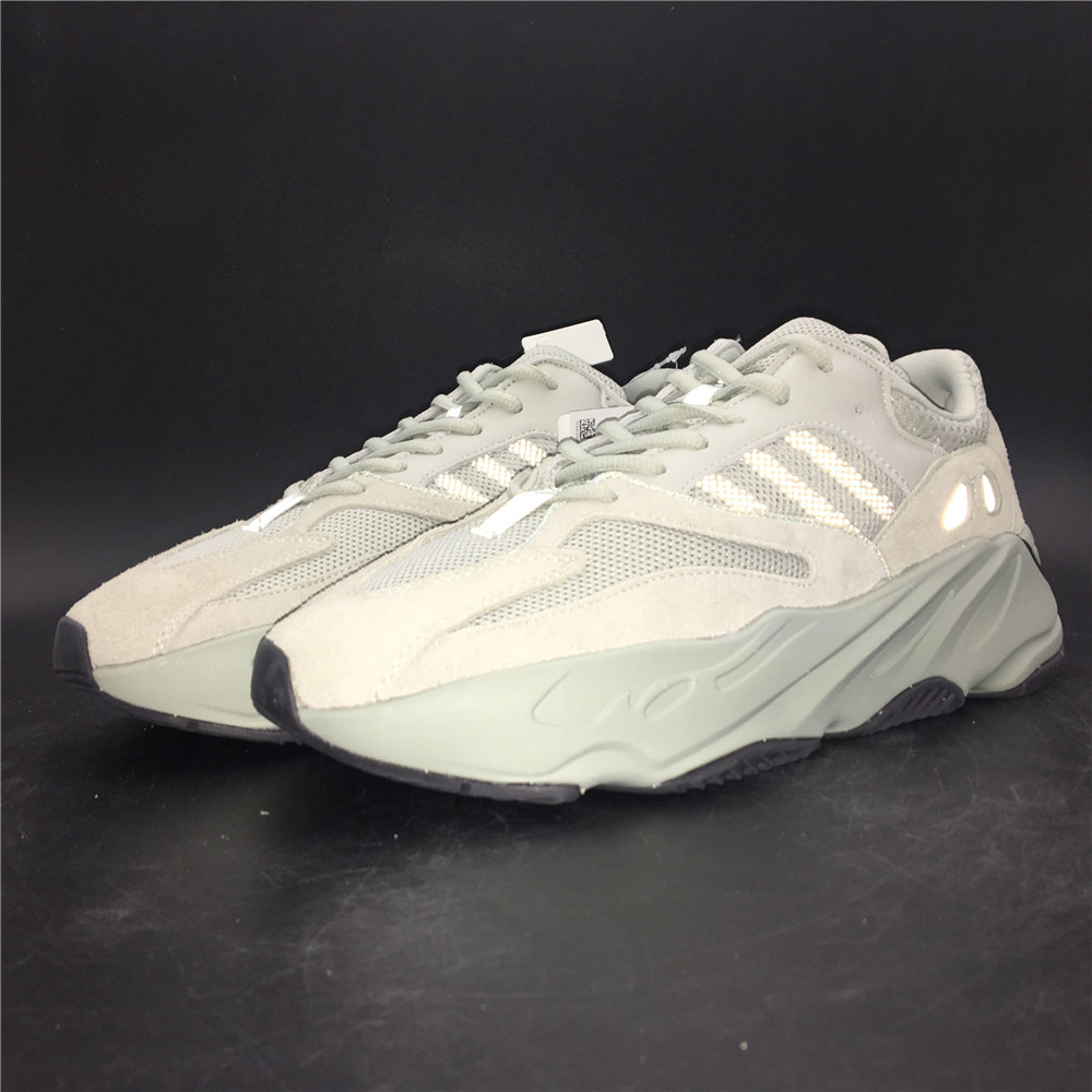adidas Yeezy Boost 700Salt