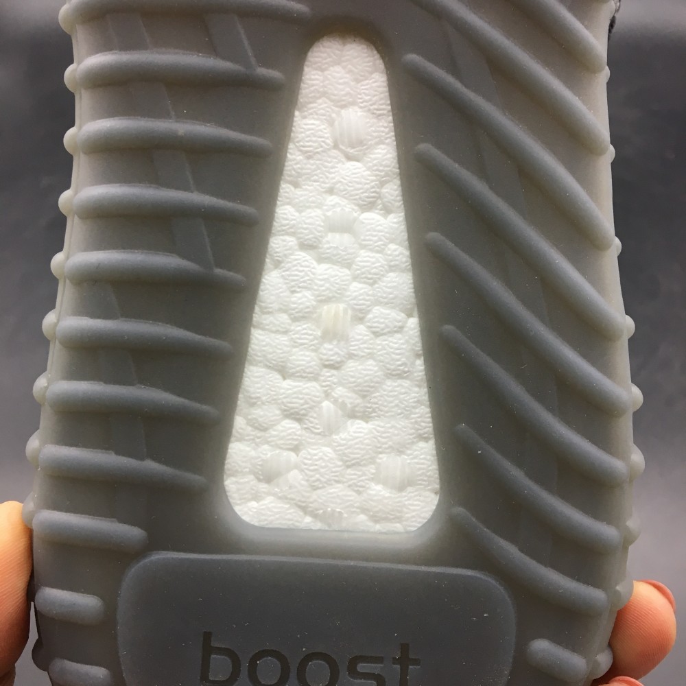 Yeezy Boost 350 V2 Beluga 2.0