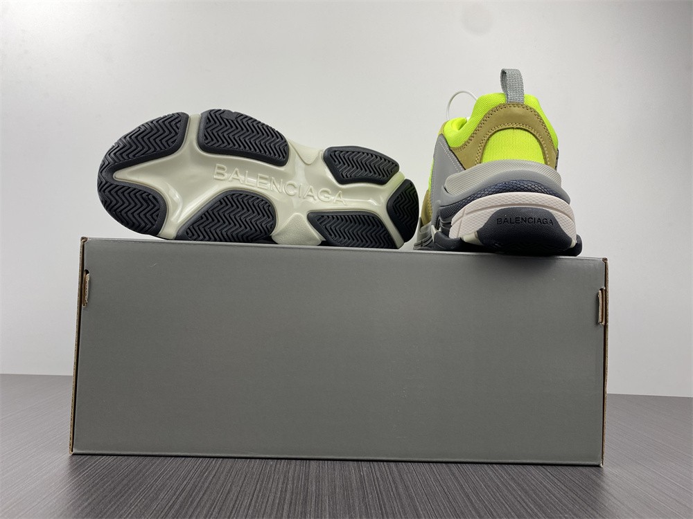 Balenciaga Triple S Trainer 'Neon Yellow' - 483513W09017320