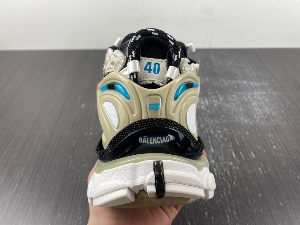 BALENCIAGA -Runner 677403 W2RB6 2028