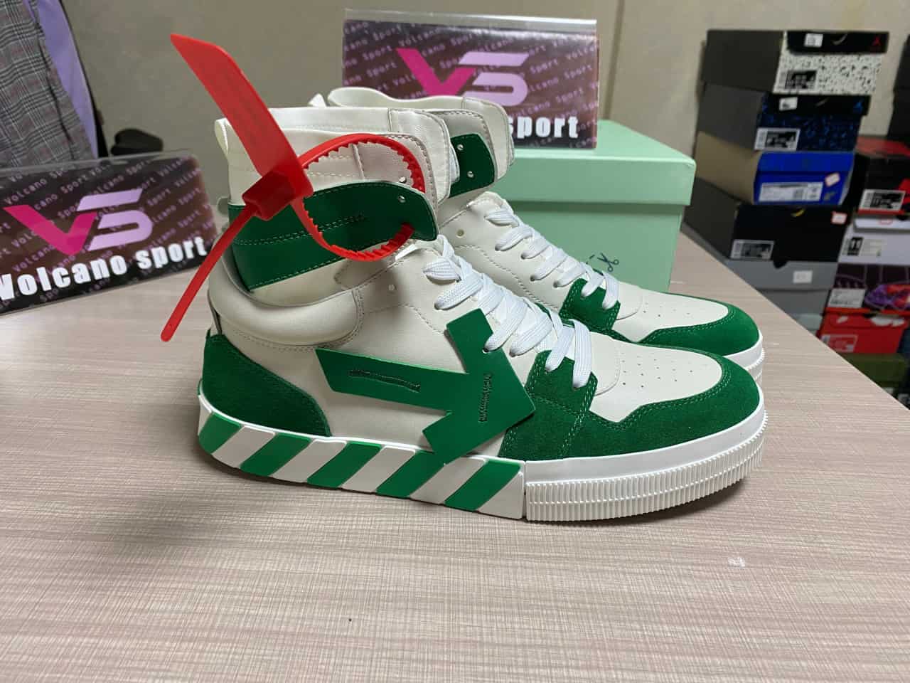 OFF-WHITE Vulcanized White and green High-Top