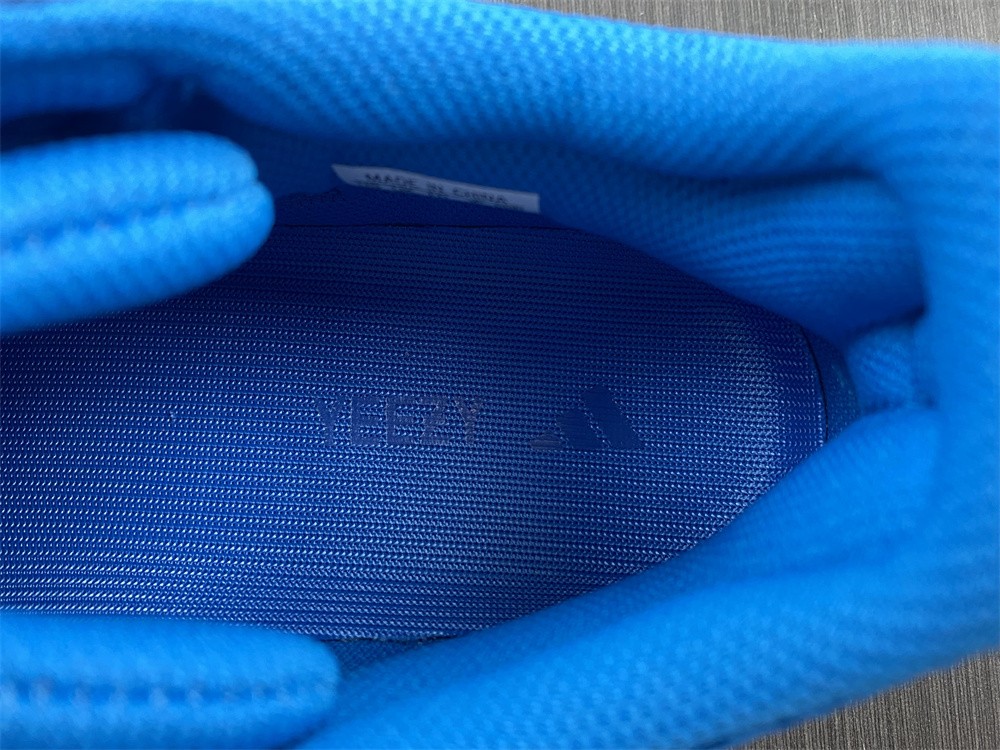 adidas Yeezy Boost 700Hi-Res Blue