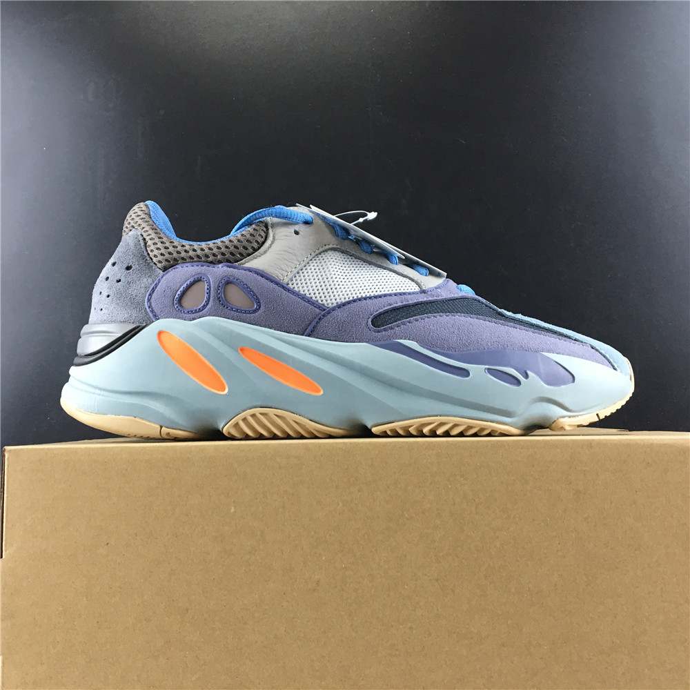 adidas Yeezy Boost 700Carbon Blue