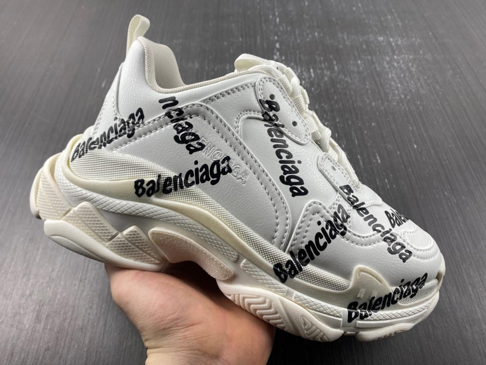 BALENCIAGA TRIPLE  524039 W2FAB9010