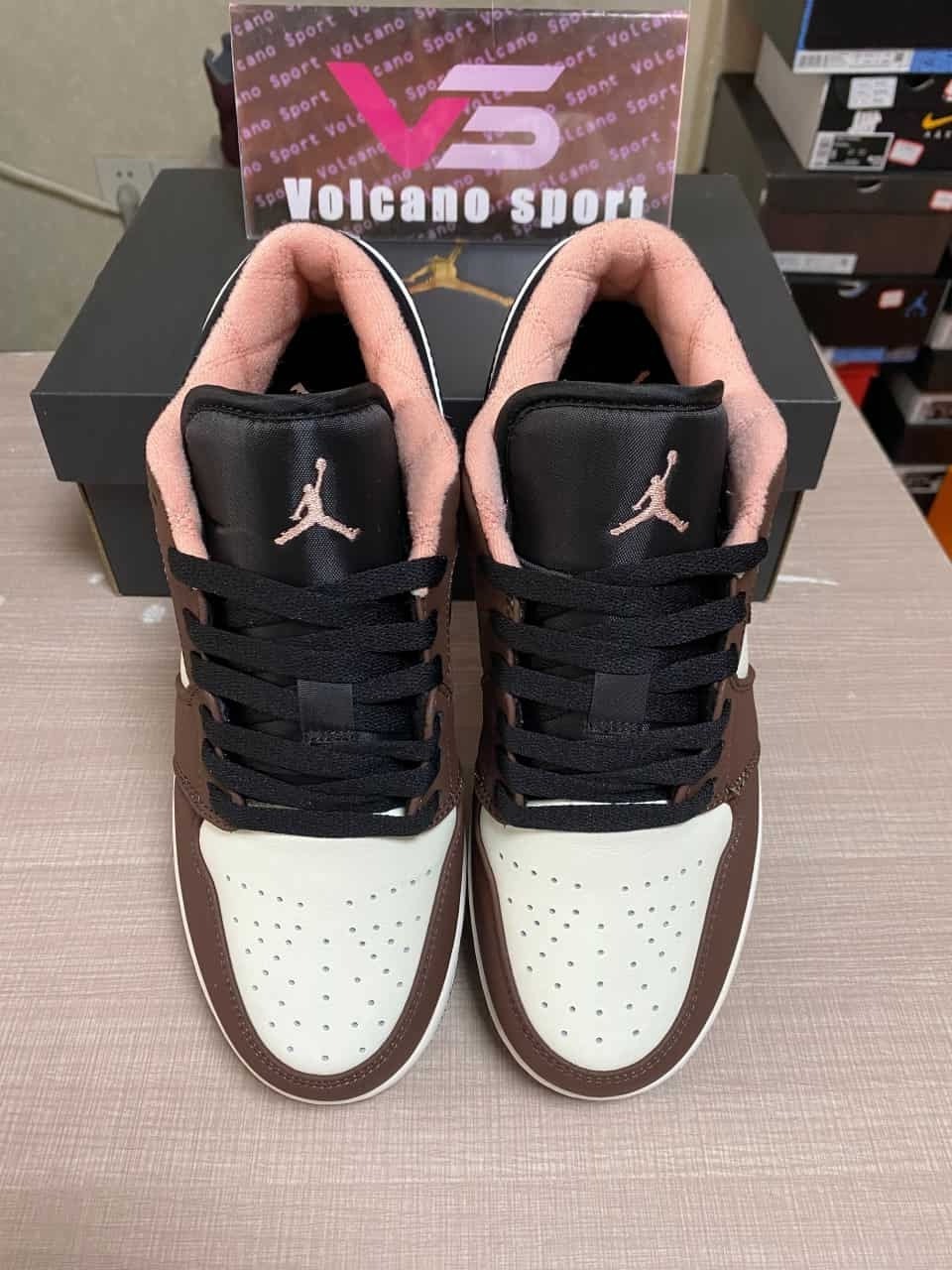 Jordan 1 Low Mocha DM0589-200