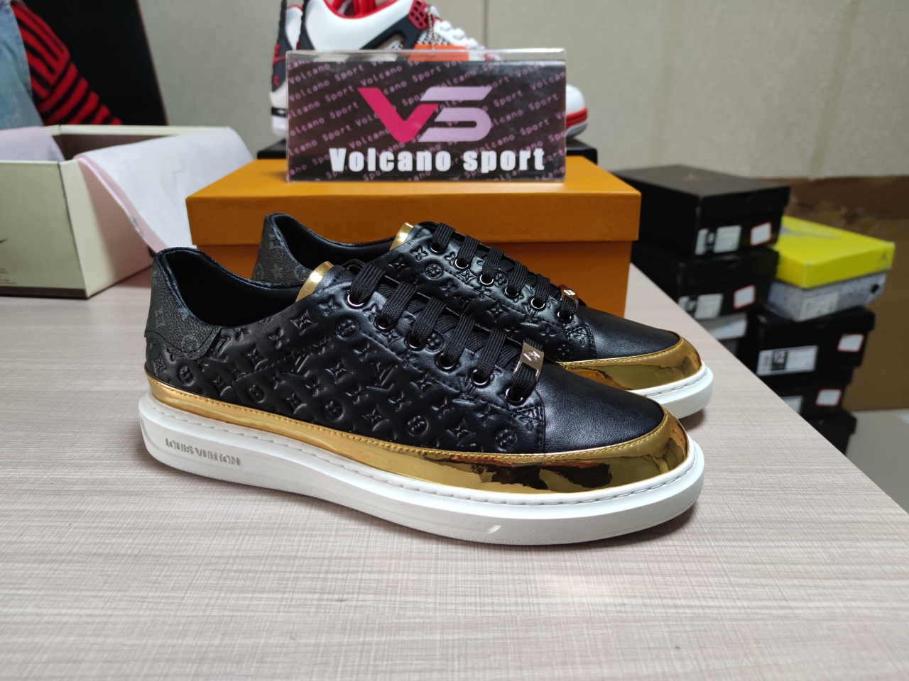 Louis Vuitton mens shoes