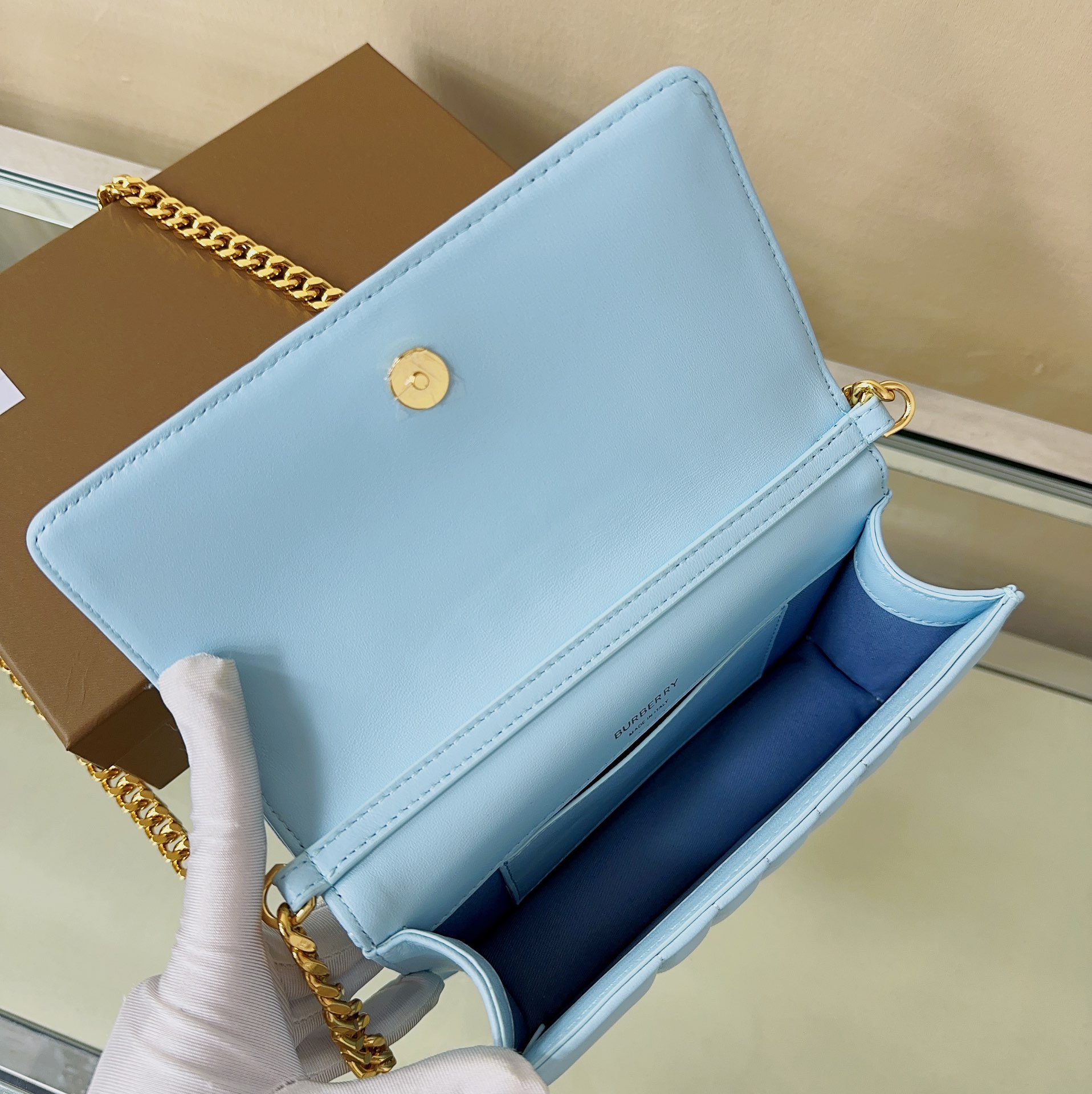 Burberry 144150 (2) 20 × 5 x 12cm