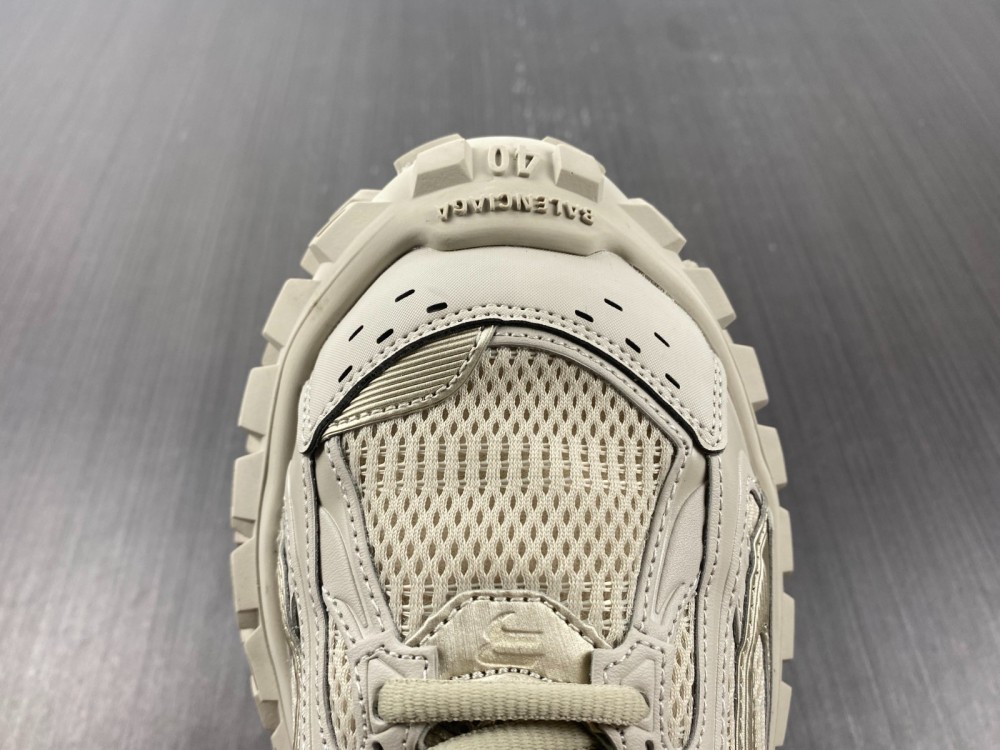 BALENCIAGA Defender Exaggerated-Sole Trainers Beige