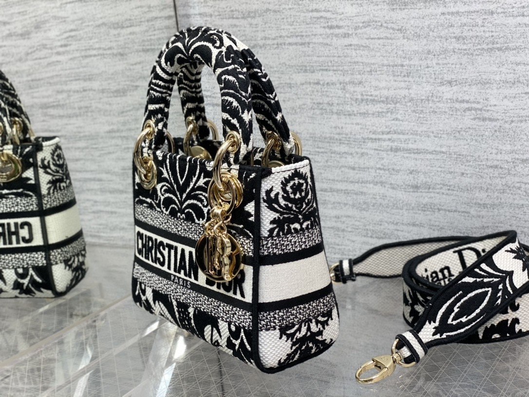 Dior Lady -2 (28) 17*7*15cm