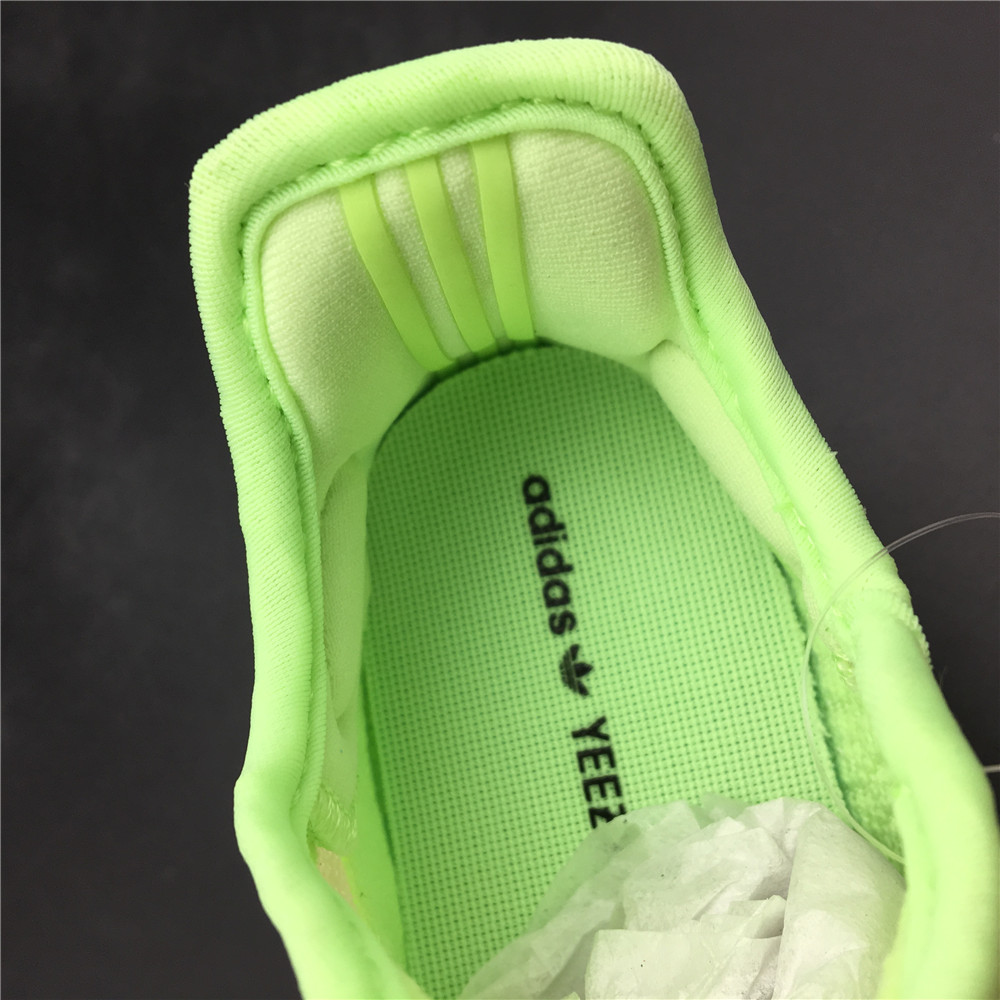 Yeezy Boost 350 V2 Glow (Kids)