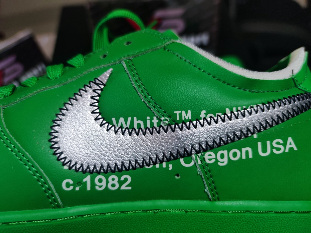 Off-White™ x Air Force 1 Low Light Green Spark DX1419 300