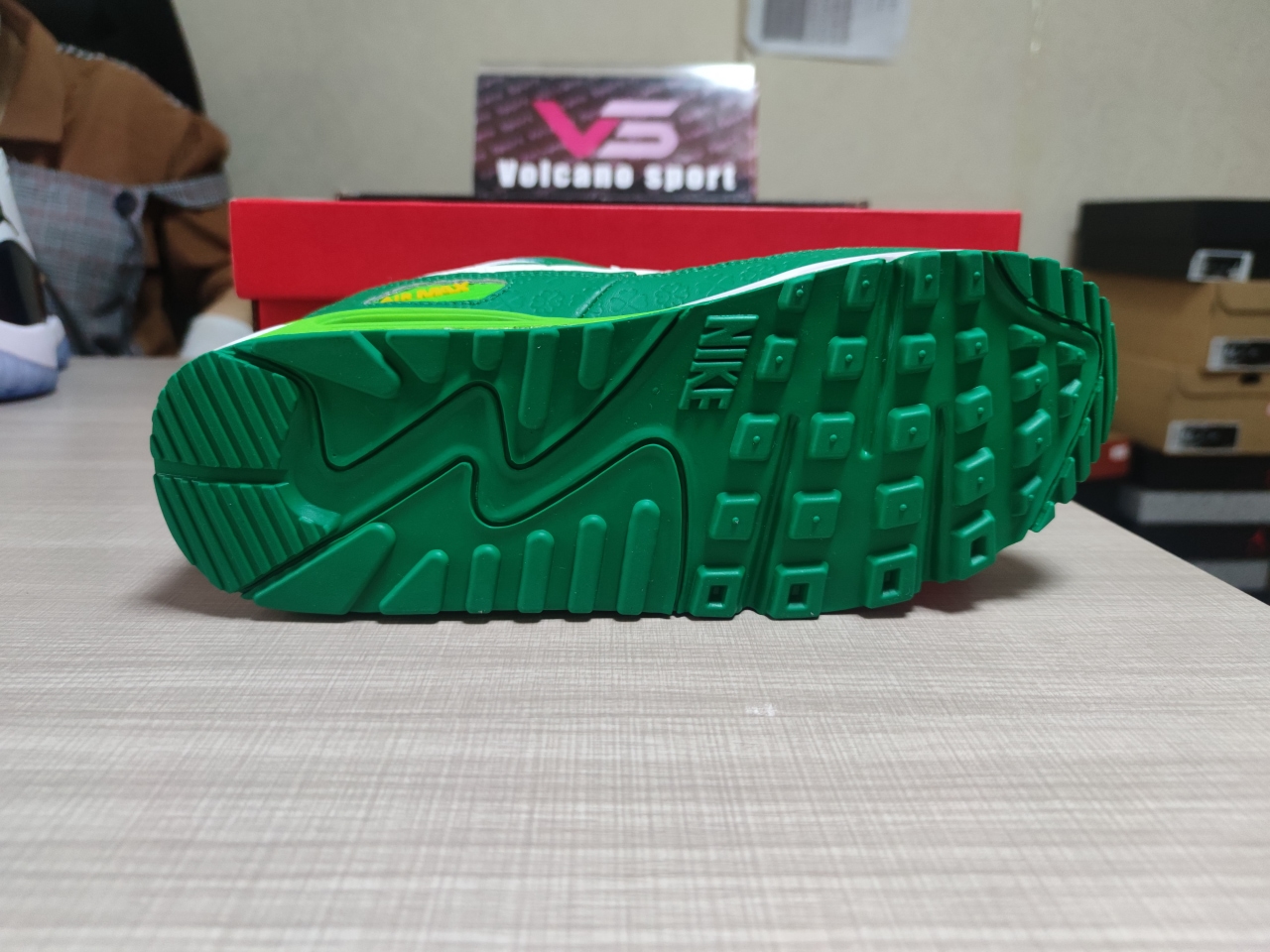 Air Max 90 St Patrick's Day DD8555 300