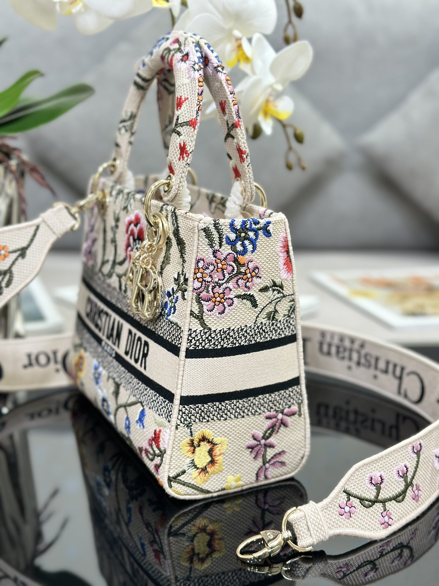 Dior Lady D-Lite M0565 (5) 24 x 20 x 11cm