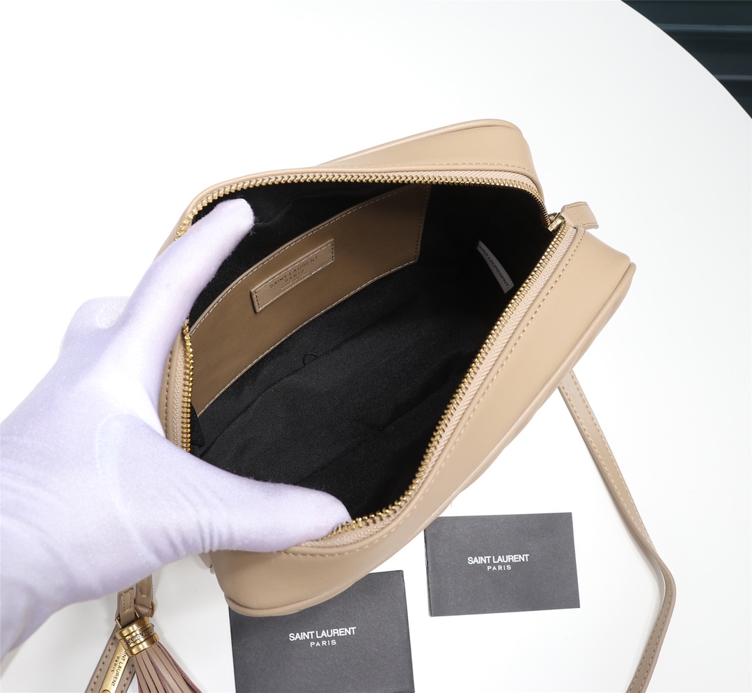 YSL Saint Laurent F57700-1 23x16x6cm