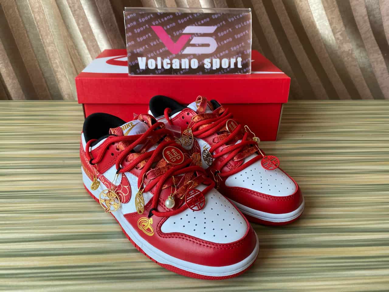 Dunk Low ‘CNY’ Red White 囍 FD9762-061