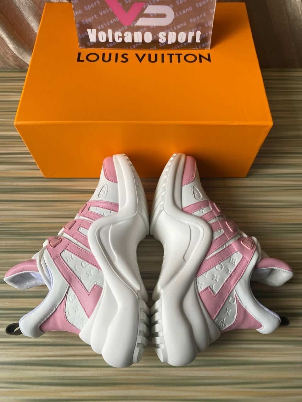 LV Archlight Trainer pink white