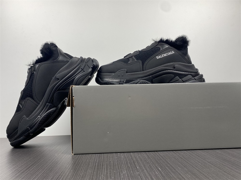 Balenciaga Balenciaga Triple S Triple Black