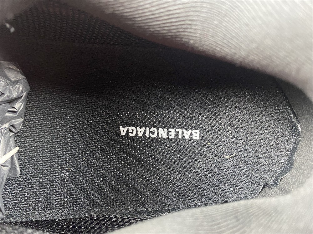 BALENCIAGA Track.3 Sneakers - Black