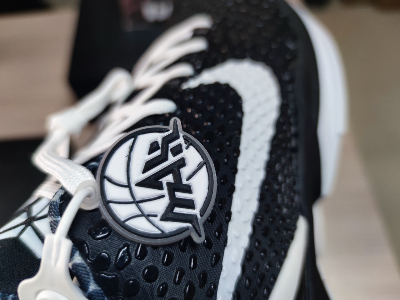 Kobe 6 Protro Mambacita Sweet 16 CW2190 002