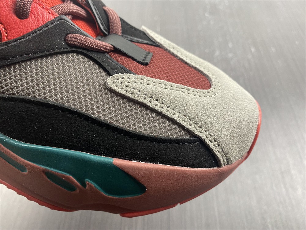 adidas Yeezy Boost 700Hi-Res Red