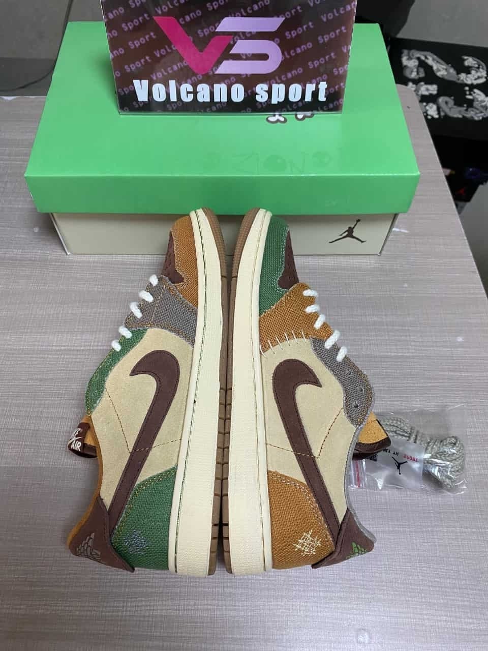 Jordan 1 Retro Low OG