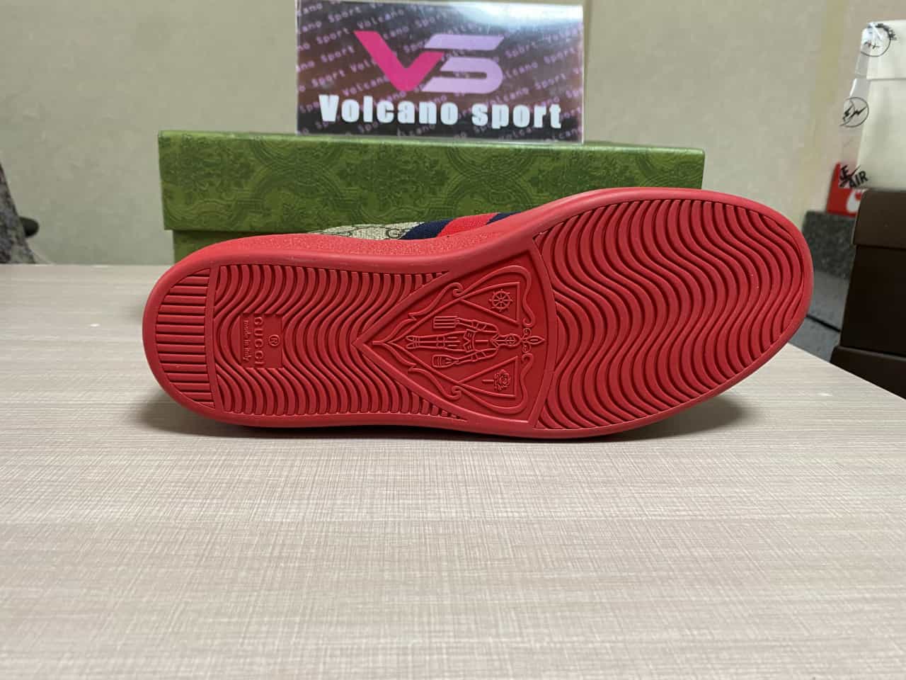 GUCCI Beige Casual Shoes