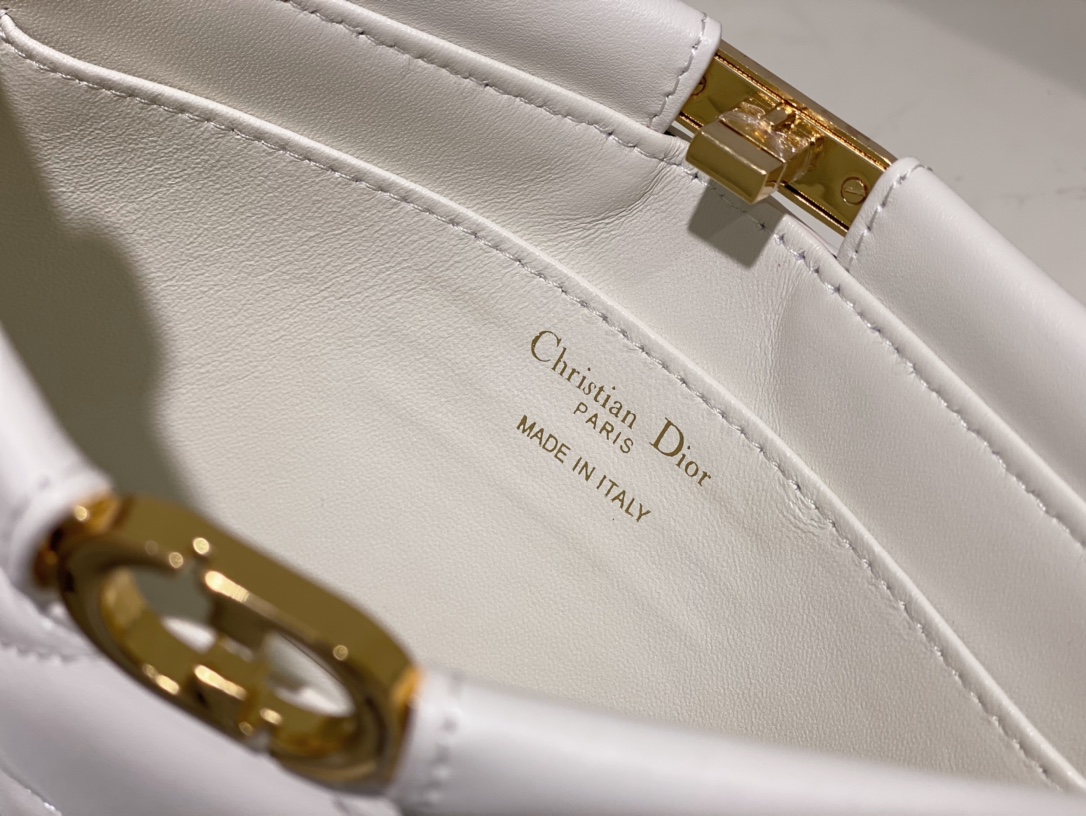 Dior Caro Colle Noire 5167  27.5 x 14 x 4.5cm