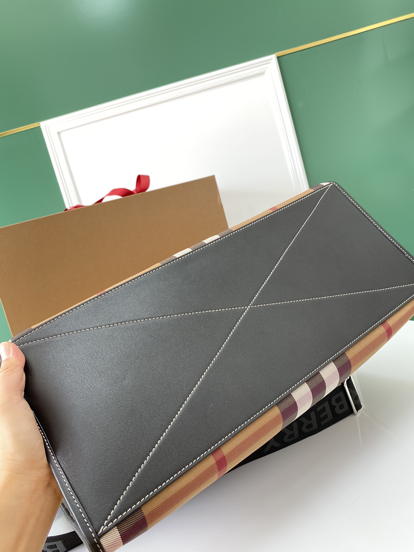 Burberry 894170 45x34x19cm