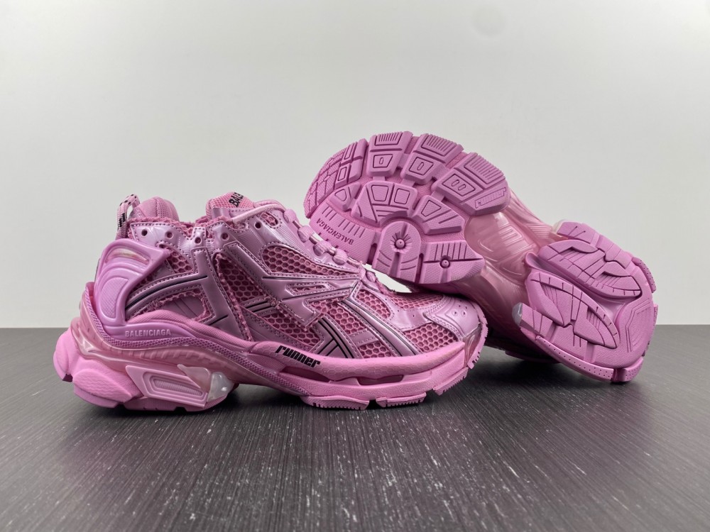Balenciaga Women’s Runner Mesh & Nylon Low-Top Sneakers Pink