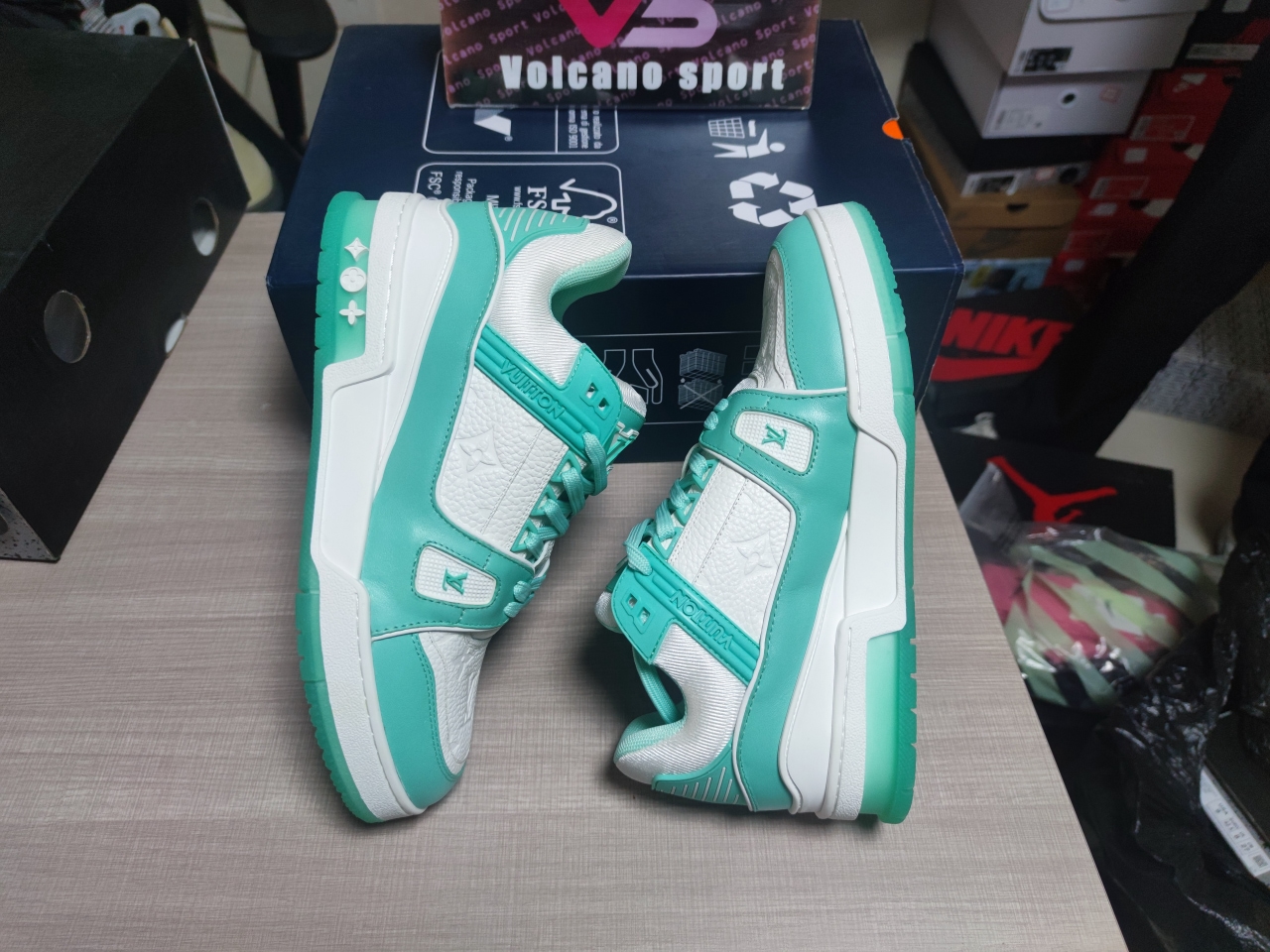LV Trail Sneaker 380N Green