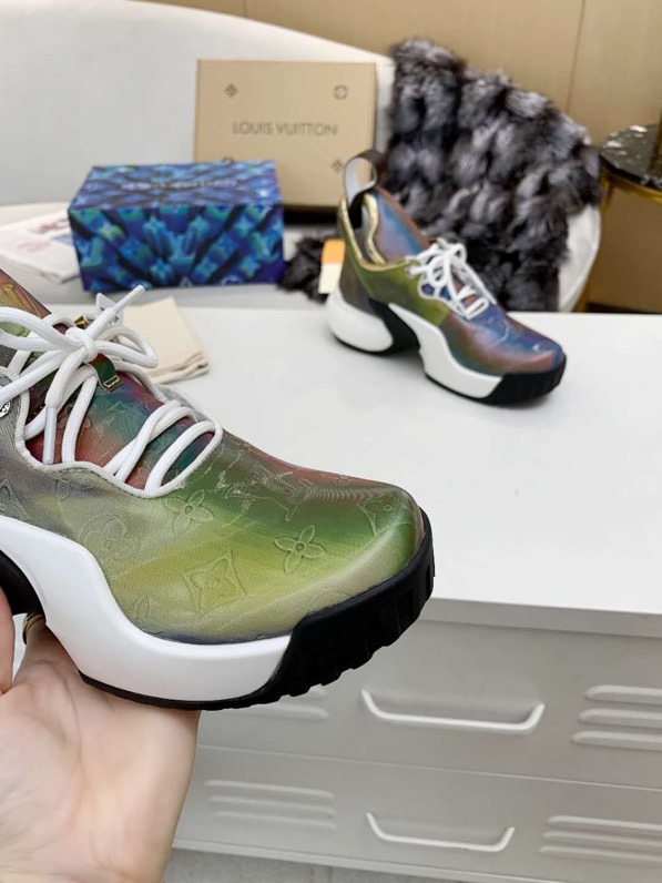 Louis Vuitton Archlight