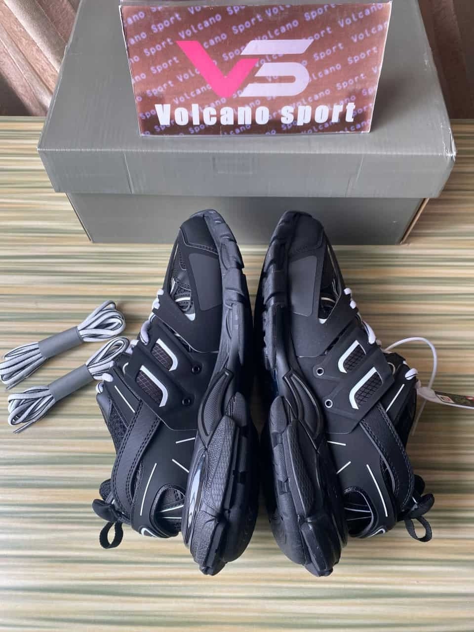 Bale*ciaga Track Black