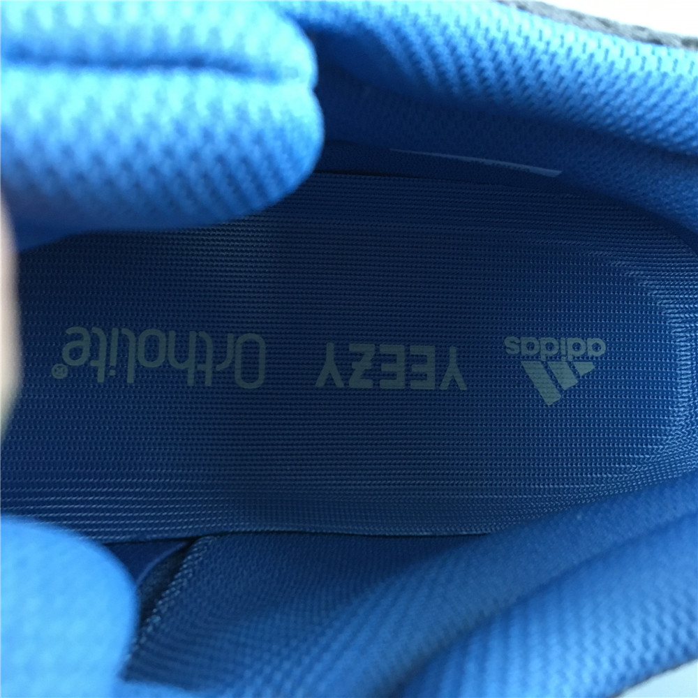 adidas Yeezy Boost 700Carbon Blue