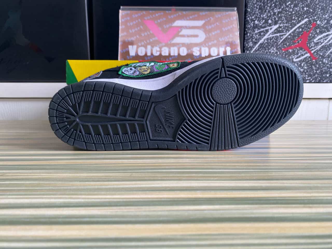 Dunk Low Pro QS Neckface DQ4488-001